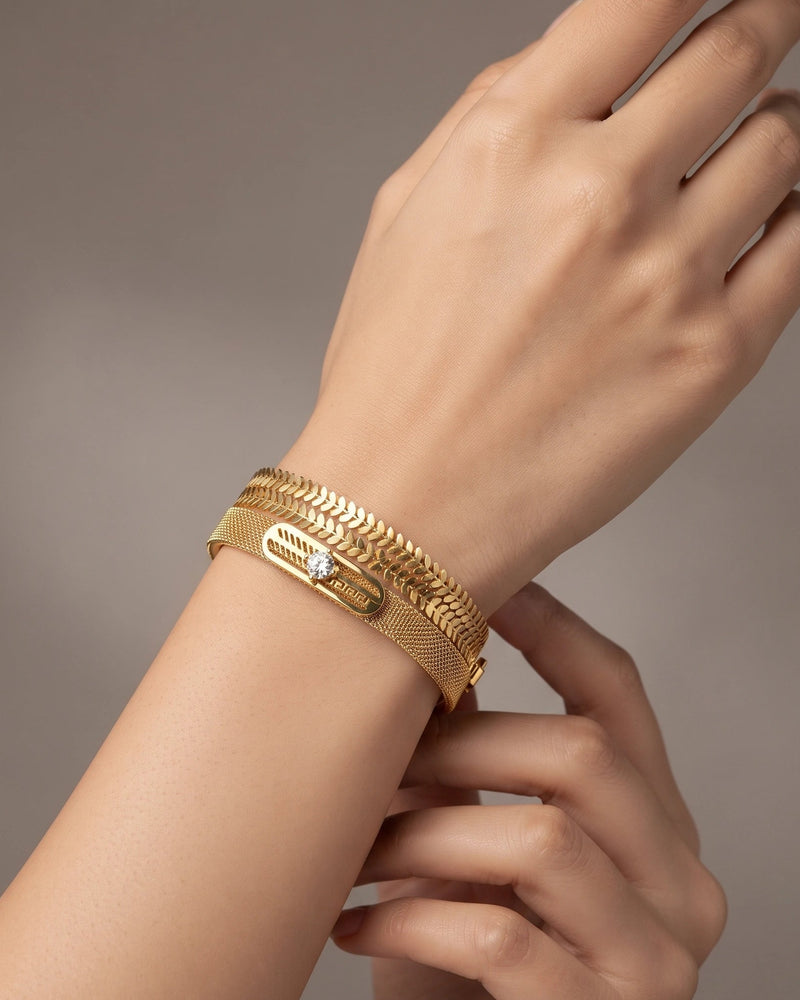 Gilded Foliage Diamond Clasp Bracelet